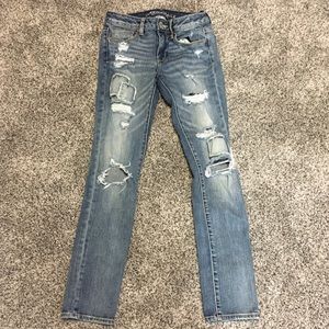 American Eagle Skinny Jeans size 4 🦅